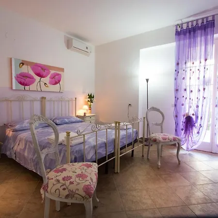 Villadeipini *